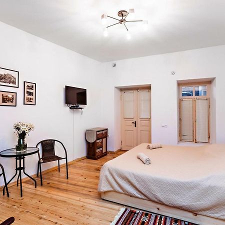 טביליסי Nina' Cozy Apartment מראה חיצוני תמונה